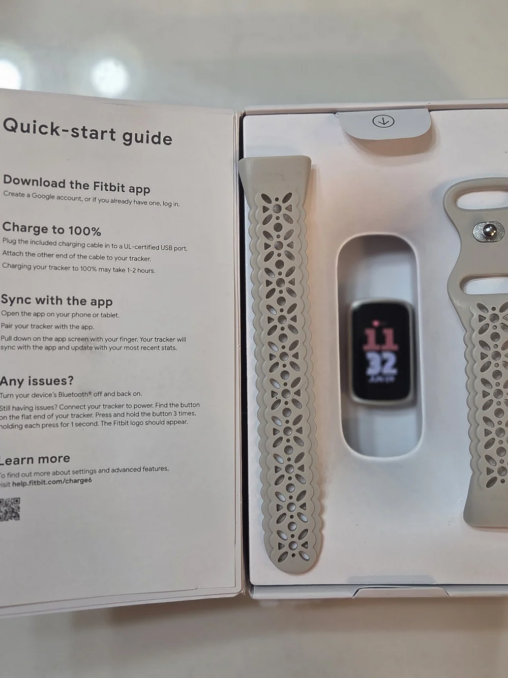 fitbit Charge 6 Coral-Pink Fitness Tracker